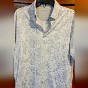 Used men's small Walter Hagen golf polo.